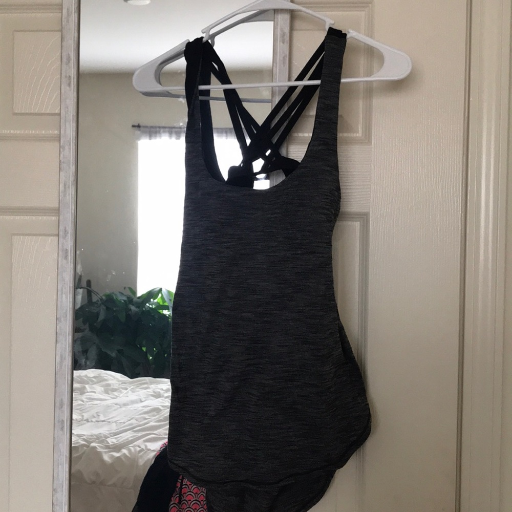 Free to be lululemon gray and black workout tank